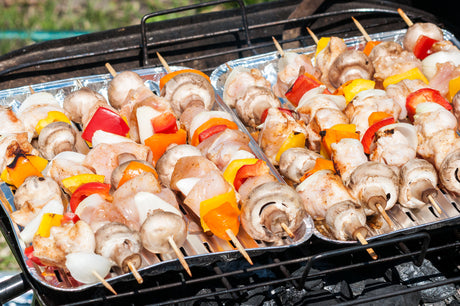 Hosting a BBQ with Disposable Containers